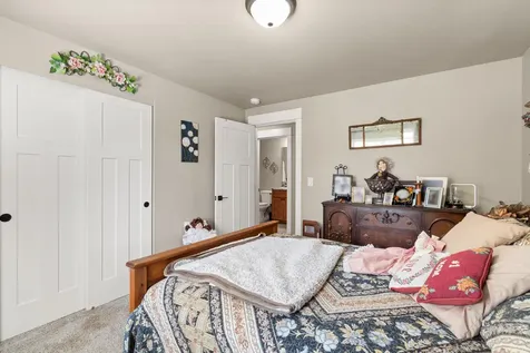 2271 Smokethorn Way Medford OR 97504