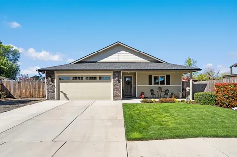 2271 Smokethorn Way Medford OR 97504