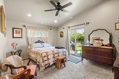 2271 Smokethorn Way Medford OR 97504