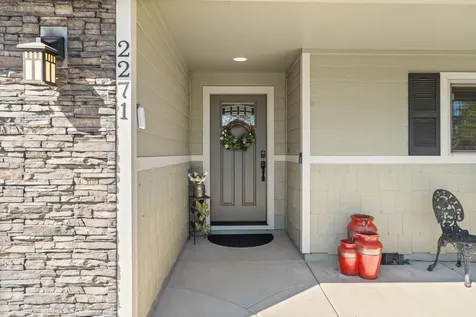 2271 Smokethorn Way Medford OR 97504