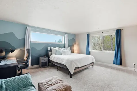 3046 NE Red Oak Drive Bend OR 97701