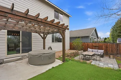 3046 NE Red Oak Drive Bend OR 97701