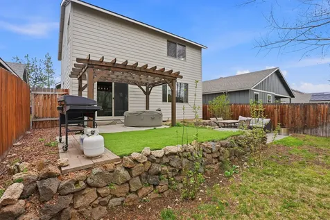 3046 NE Red Oak Drive Bend OR 97701