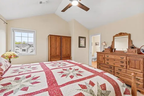 500 Starflower Lane Ashland OR 97520