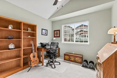 500 Starflower Lane Ashland OR 97520