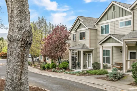 500 Starflower Lane Ashland OR 97520