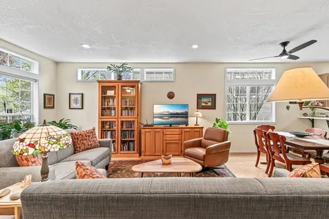 500 Starflower Lane Ashland OR 97520
