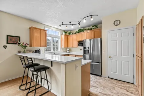 500 Starflower Lane Ashland OR 97520