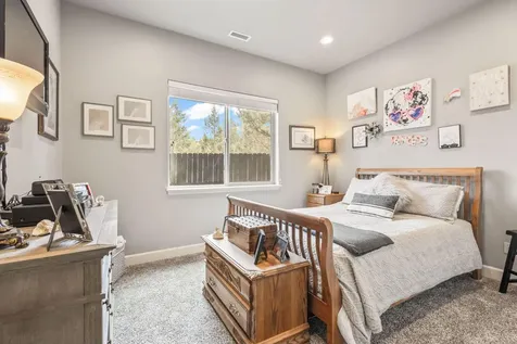 301 SE Larkspur Drive Madras OR 97741