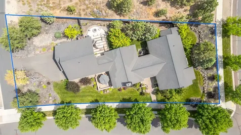 301 SE Larkspur Drive Madras OR 97741
