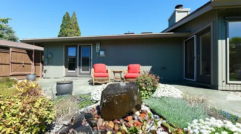 2424 Pembroke Circle Medford OR 97504