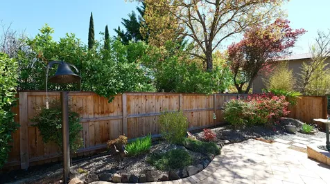 2424 Pembroke Circle Medford OR 97504
