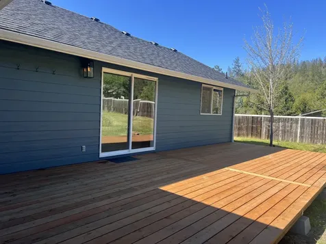 522 Hudspeth Lane Shady Cove OR 97539