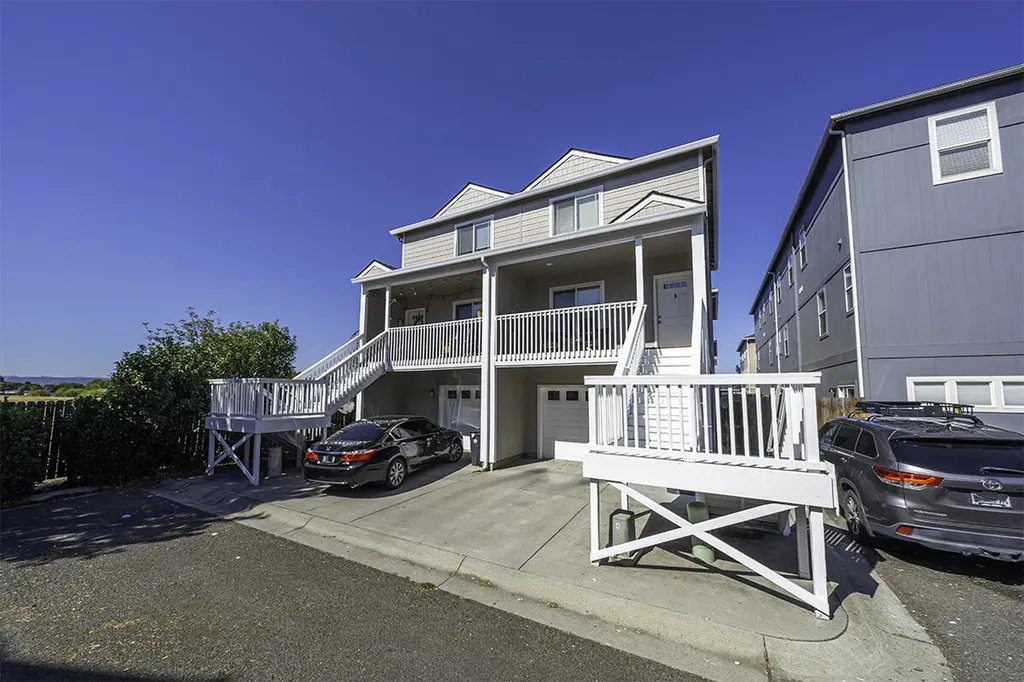 7871 Jacqueline Way White City OR 97503