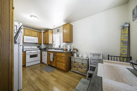 7871 Jacqueline Way White City OR 97503