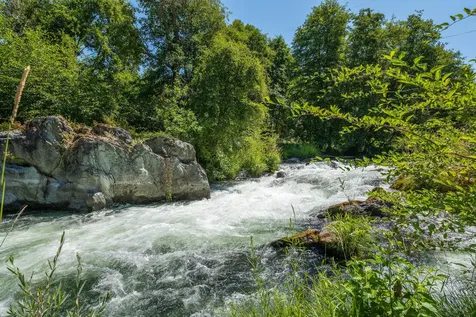11677 Highway 238 Applegate OR 97530