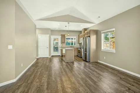 7849 Cadence Lane White City OR 97503