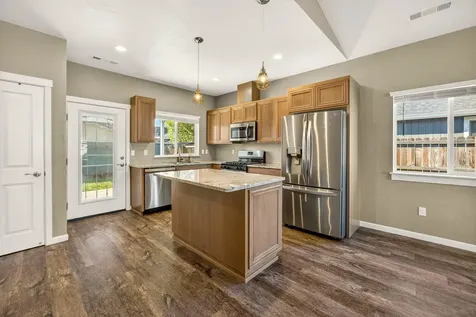 7849 Cadence Lane White City OR 97503