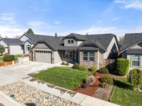 1615 Pearl Eye Lane Medford OR 97504