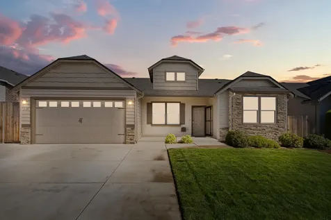 1615 Pearl Eye Lane Medford OR 97504