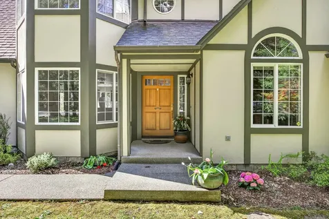 221 Hidden Valley Lane Rogue River OR 97537