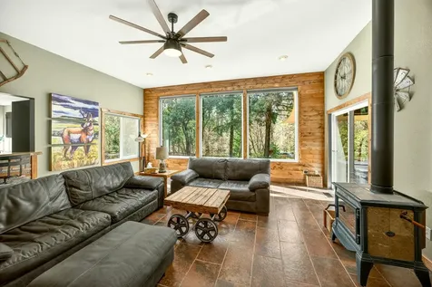 221 Hidden Valley Lane Rogue River OR 97537