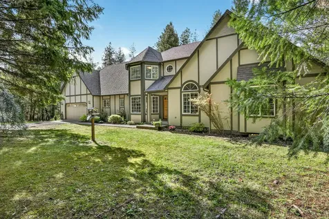 221 Hidden Valley Lane Rogue River OR 97537