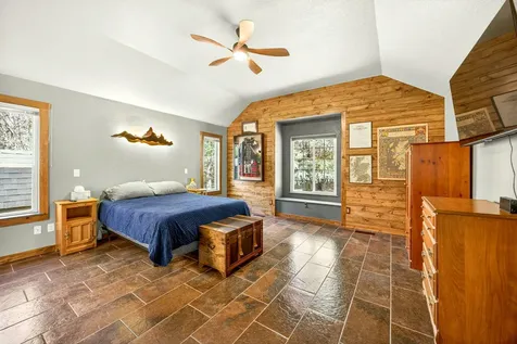 221 Hidden Valley Lane Rogue River OR 97537