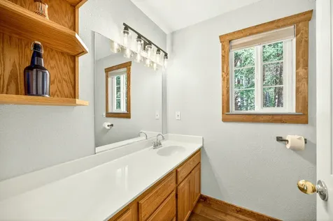 221 Hidden Valley Lane Rogue River OR 97537