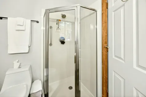 221 Hidden Valley Lane Rogue River OR 97537