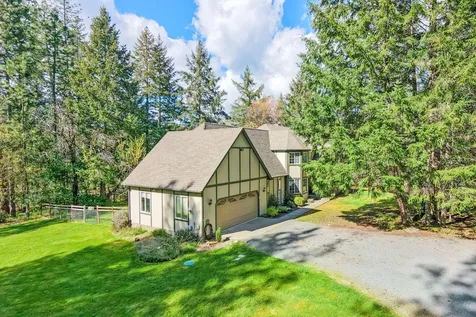 221 Hidden Valley Lane Rogue River OR 97537