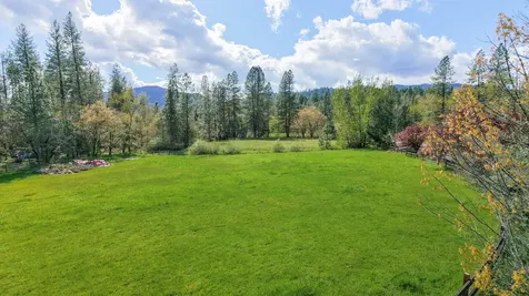 221 Hidden Valley Lane Rogue River OR 97537
