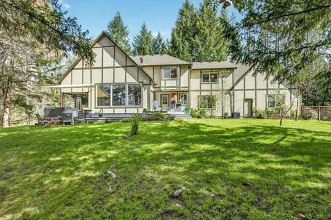221 Hidden Valley Lane Rogue River OR 97537