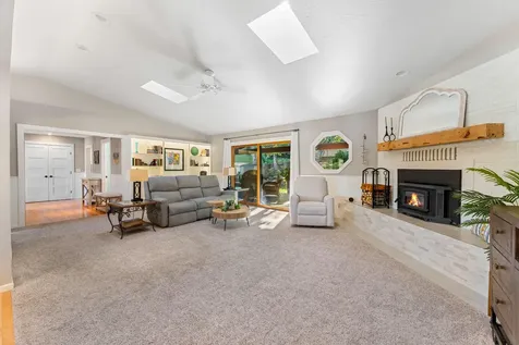 1310 NW Highland Avenue Grants Pass OR 97526