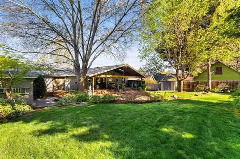 1310 NW Highland Avenue Grants Pass OR 97526