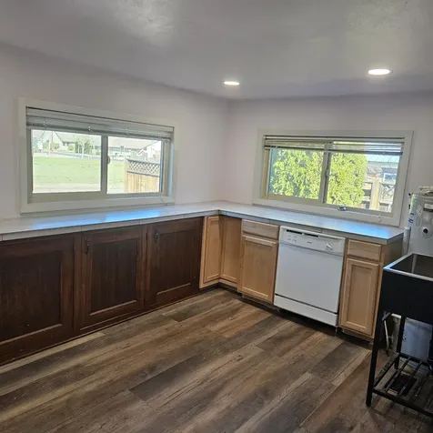 725 SW 8th Street Redmond OR 97756