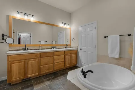 19449 Ironwood Circle Bend OR 97702