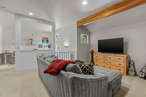 19449 Ironwood Circle Bend OR 97702