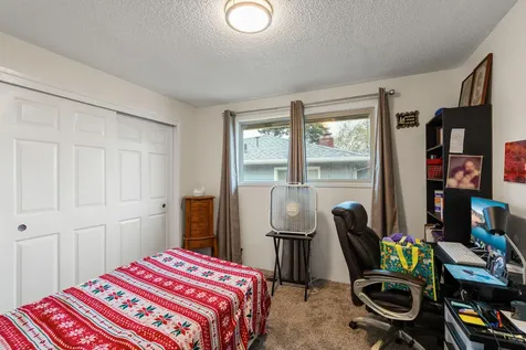 317 Highland Drive Medford OR 97504