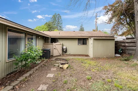 317 Highland Drive Medford OR 97504