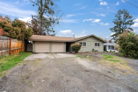317 Highland Drive Medford OR 97504
