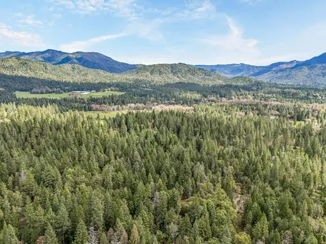 9650 W Evans Creek Road Rogue River OR 97537
