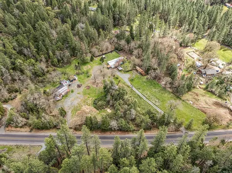9650 W Evans Creek Road Rogue River OR 97537