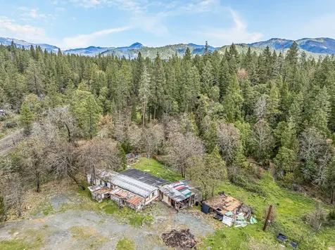 9650 W Evans Creek Road Rogue River OR 97537