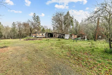 9650 W Evans Creek Road Rogue River OR 97537