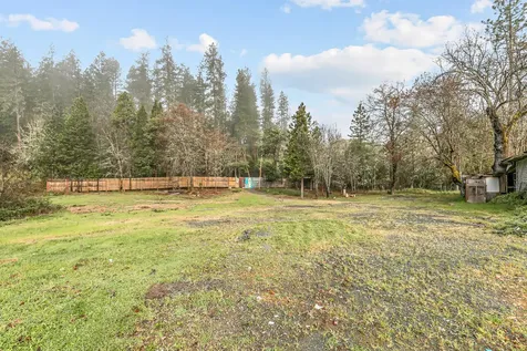 9650 W Evans Creek Road Rogue River OR 97537