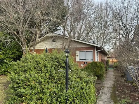 225 SW Westholm Avenue Grants Pass OR 97526