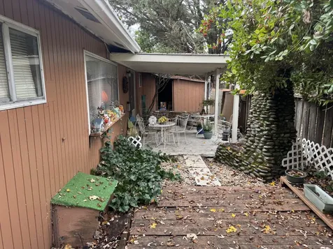 225 SW Westholm Avenue Grants Pass OR 97526