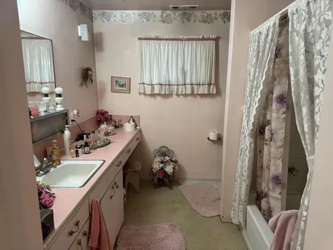 225 SW Westholm Avenue Grants Pass OR 97526