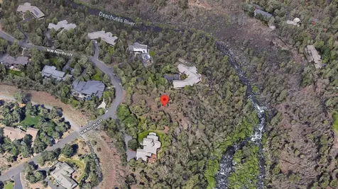 4034 NW Northcliff Bend OR 97703
